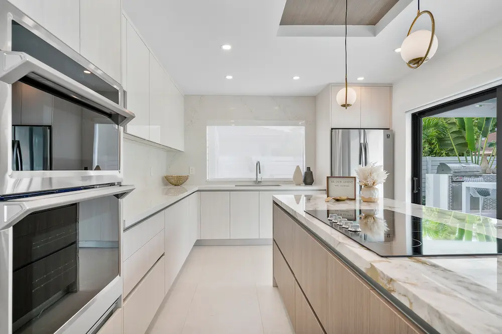 027-2041 NE 214th St_27 (1) 027-2041 NE 214th St_27 (1)